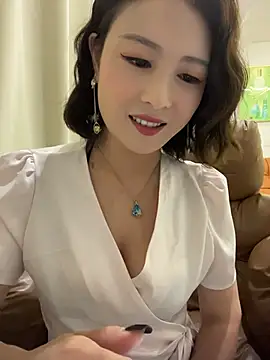 Snapshot of Lola666999 chatting on June 2026 12:17:01 AM Lola666999 online show from June 2026 12:17:01 AM