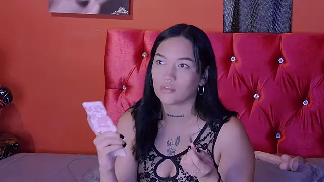 Val viixen online show from April 2026 12:06:02 PM