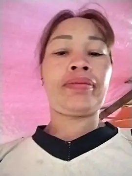 Snapshot of Ely-cute2k chatting on May 2026 10:51:02 PM Ely-cute2k online show from May 2026 10:51:02 PM