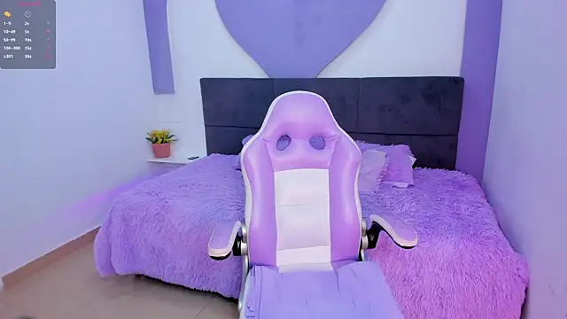 Snapshot of princess_skinny_ chatting on July 2026 02:16:02 AM princess skinny online show from July 2026 02:16:02 AM