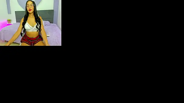 Snapshot of princess_skinny_ chatting on July 2026 09:06:02 PM princess skinny online show from July 2026 09:06:02 PM