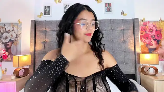 Snapshot of SamantaAristizabal2 chatting on May 2026 11:06:01 AM SamantaAristizabal2 online show from May 2026 11:06:01 AM