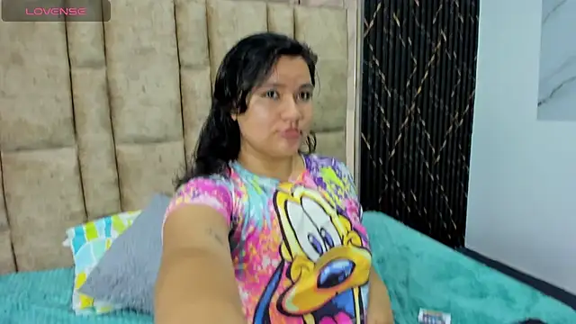 Snapshot of natasha_adam21 chatting on June 2026 01:38:02 AM natasha adam21 online show from June 2026 01:38:02 AM