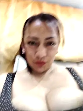 Snapshot of Carlasm-- chatting on April 2026 04:35:02 AM Carlasm-- online show from April 2026 04:35:02 AM