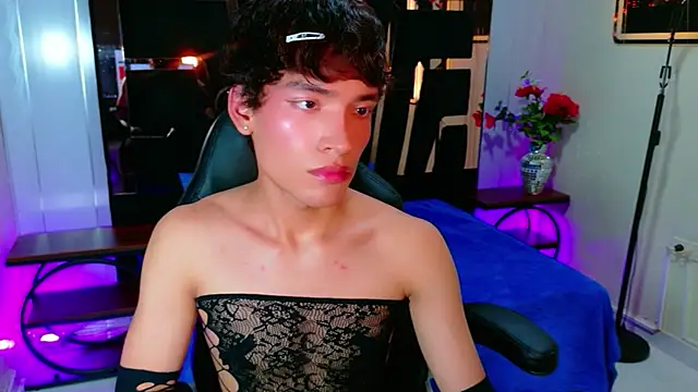 Snapshot of IsaacNovaa chatting on April 2026 06:52:02 PM IsaacNovaa online show from April 2026 06:52:02 PM