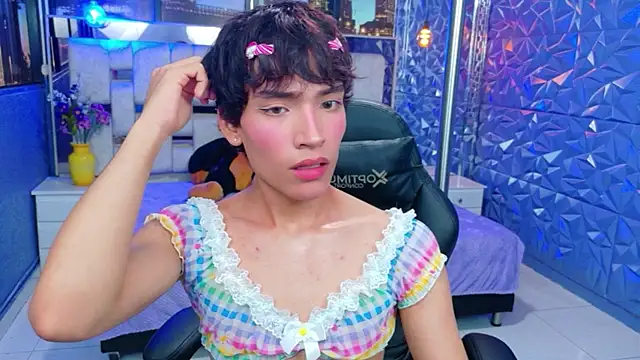 Snapshot of IsaacNovaa chatting on April 2026 08:11:02 PM IsaacNovaa online show from April 2026 08:11:02 PM