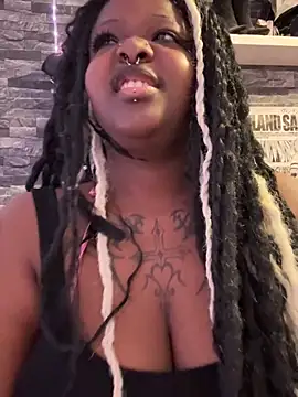Snapshot of Nyla_xox chatting on June 2026 08:47:02 PM Nyla xox online show from June 2026 08:47:02 PM