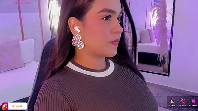 Snapshot of alana_dantes_ chatting on June 2026 07:27:02 PM alana dantes online show from June 2026 07:27:02 PM