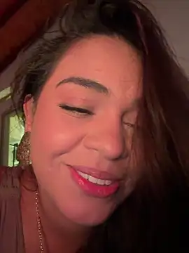 Snapshot of alana_dantes_ chatting on June 2026 03:43:01 PM alana dantes online show from June 2026 03:43:01 PM