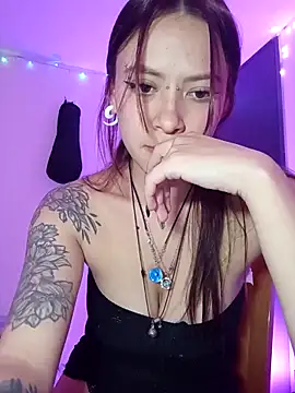 AuroraaMoonn online show from March 2026 02:33:02 AM