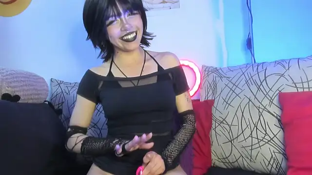 Nyxara- online show from May 2026 10:28:01 PM