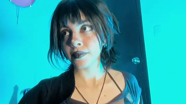 Snapshot of Nyxara- chatting on June 2026 11:22:02 PM Nyxara- online show from June 2026 11:22:02 PM