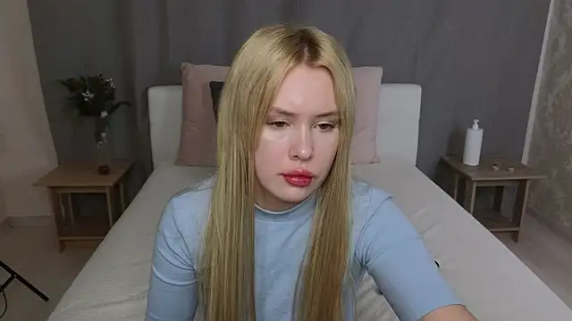 Snapshot of MelissaAvis chatting on June 2026 05:38:02 AM MelissaAvis online show from June 2026 05:38:02 AM