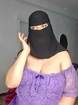 Big as-big online show from April 2026 07:36:01 PM