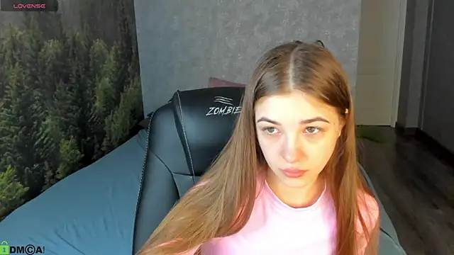 Snapshot of Miss_Shanel chatting on April 2026 12:57:01 AM Miss Shanel online show from April 2026 12:57:01 AM