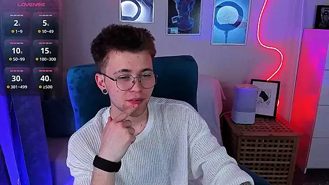 Thomas Norton online show from June 2026 08:18:01 PM