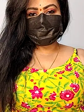 Snapshot of Anushka_flower chatting on April 2026 01:48:02 PM Anushka flower online show from April 2026 01:48:02 PM
