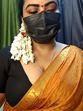 Snapshot of Anushka_flower chatting on April 2026 05:29:01 PM Anushka flower online show from April 2026 05:29:01 PM