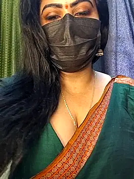 Snapshot of Anushka_flower chatting on April 2026 02:28:01 AM Anushka flower online show from April 2026 02:28:01 AM