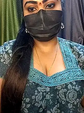 Snapshot of Anushka_flower chatting on April 2026 08:34:01 PM Anushka flower online show from April 2026 08:34:01 PM