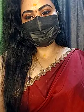 Snapshot of Anushka_flower chatting on April 2026 03:43:01 PM Anushka flower online show from April 2026 03:43:01 PM