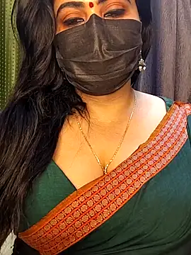 Snapshot of Anushka_flower chatting on May 2026 06:57:01 PM Anushka flower online show from May 2026 06:57:01 PM