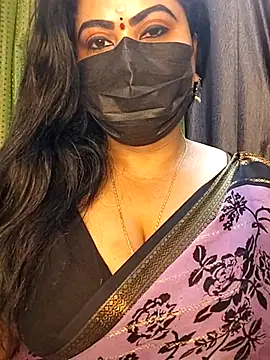 Snapshot of Anushka_flower chatting on May 2026 10:39:01 PM Anushka flower online show from May 2026 10:39:01 PM