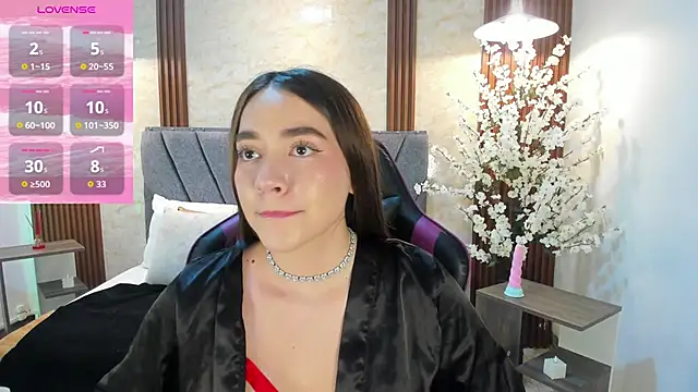 Anissa m  online show from April 2026 07:03:01 PM