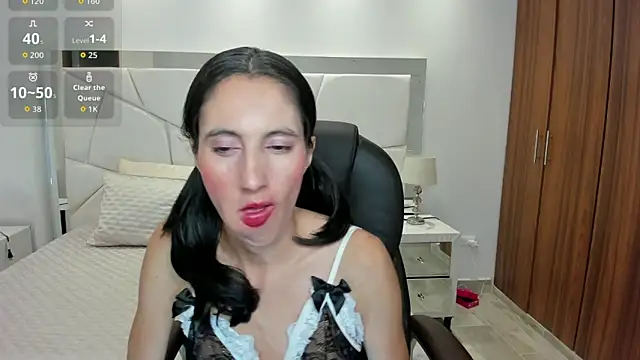 Snapshot of Shary_leon chatting on June 2026 07:27:02 PM Shary leon online show from June 2026 07:27:02 PM