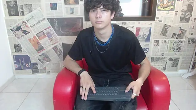 sebastian rougue online show from March 2026 09:49:02 PM