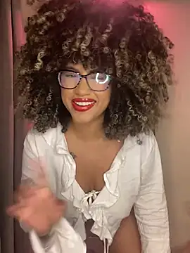 Snapshot of Kendra_curly chatting on June 2026 12:12:02 AM Kendra curly online show from June 2026 12:12:02 AM