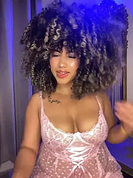 Snapshot of Kendra_curly chatting on June 2026 09:38:02 PM Kendra curly online show from June 2026 09:38:02 PM