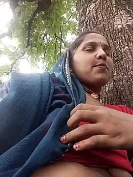 PUNAM  KHAN online show from July 2026 05:45:02 AM