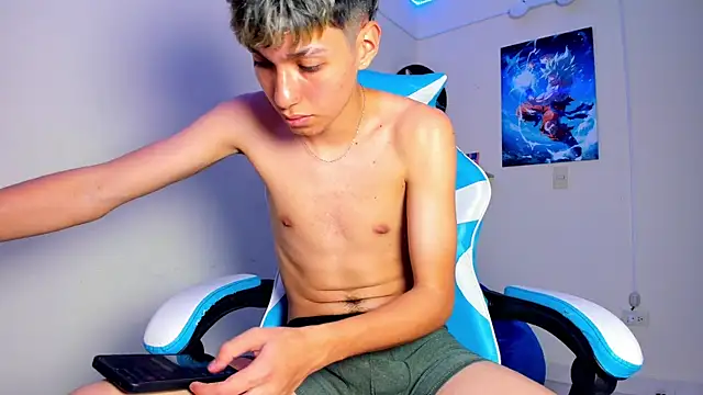 Snapshot of harry_jonshon96 chatting on March 2026 04:51:02 AM harry jonshon96 online show from March 2026 04:51:02 AM