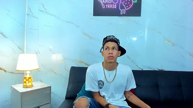 Snapshot of Black_khom chatting on March 2026 05:13:01 AM Black khom online show from March 2026 05:13:01 AM