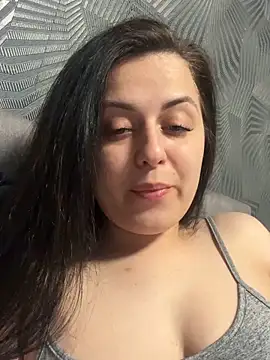 Snapshot of Velliaa chatting on May 2026 08:03:02 PM Velliaa online show from May 2026 08:03:02 PM