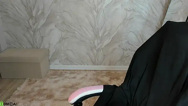 Snapshot of honey_cherrry chatting on April 2026 01:47:01 AM honey cherrry online show from April 2026 01:47:01 AM