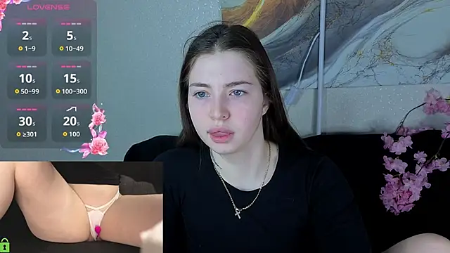 Snapshot of honey_cherrry chatting on April 2026 01:48:01 AM honey cherrry online show from April 2026 01:48:01 AM