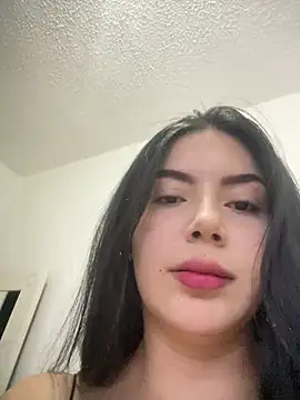 Cami olarte online show from April 2026 05:10:02 AM