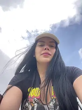 Cami olarte online show from June 2026 04:33:01 PM