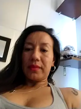 Snapshot of danna_tt chatting on July 2026 09:51:01 PM danna tt online show from July 2026 09:51:01 PM