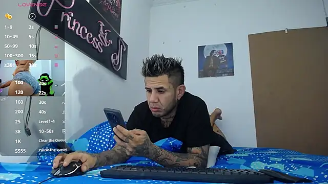 Snapshot of allison_maxtattoo_ chatting on July 2026 10:49:02 PM allison maxtattoo online show from July 2026 10:49:02 PM