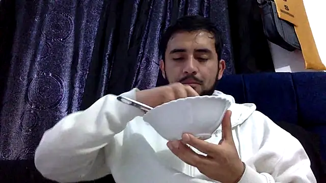 derek smiith online show from June 2026 10:12:01 PM