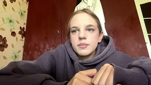 Snapshot of CindyOzga chatting on March 2026 09:20:01 AM CindyOzga online show from March 2026 09:20:01 AM