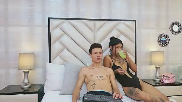ChloeAndJeanPaul online show from April 2026 12:59:02 AM