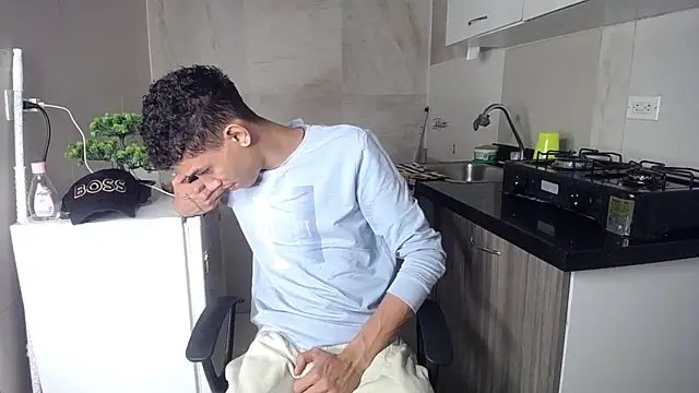 Snapshot of Zamaelprime_ chatting on March 2026 04:35:01 AM Zamaelprime online show from March 2026 04:35:01 AM