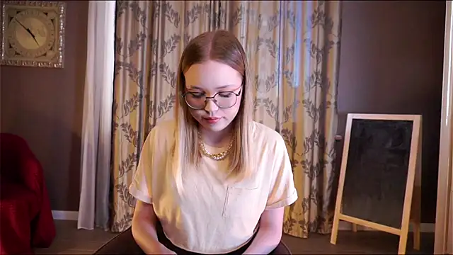 Snapshot of JeaneNordenn chatting on March 2026 01:11:02 PM JeaneNordenn online show from March 2026 01:11:02 PM