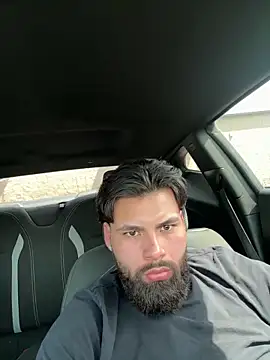 latinoo hott22 online show from April 2026 05:57:01 PM