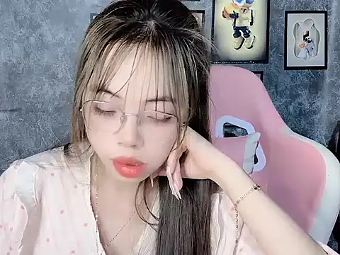 Snapshot of Bella167 chatting on March 2026 08:31:01 PM Bella167 online show from March 2026 08:31:01 PM