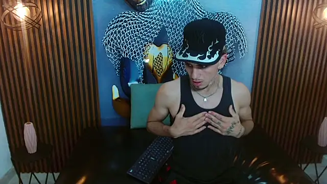 Snapshot of DanntheStiff chatting on May 2026 08:06:01 PM DanntheStiff online show from May 2026 08:06:01 PM
